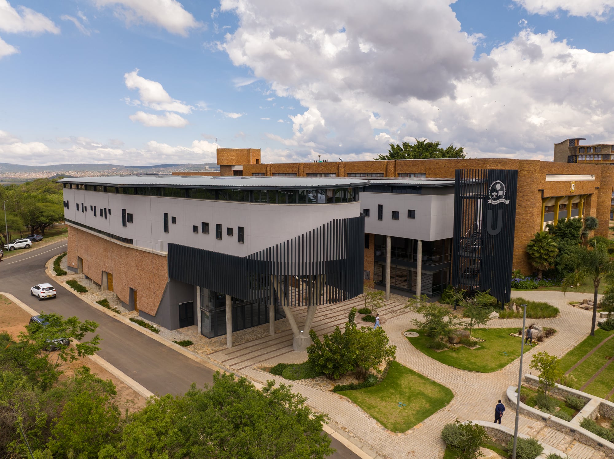 Earth Sciences Building exterior, northern gateway of the university campus
